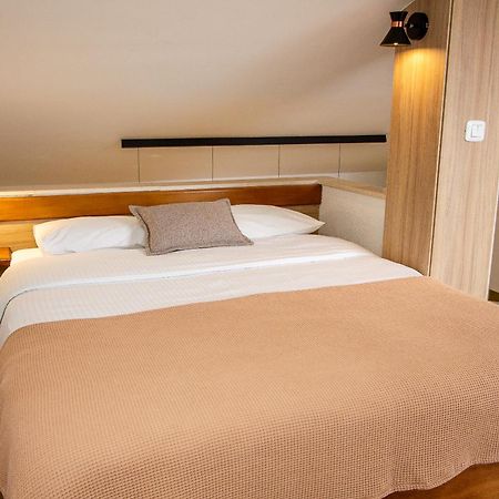 Guest House Jedro Petrovac Eksteriør billede