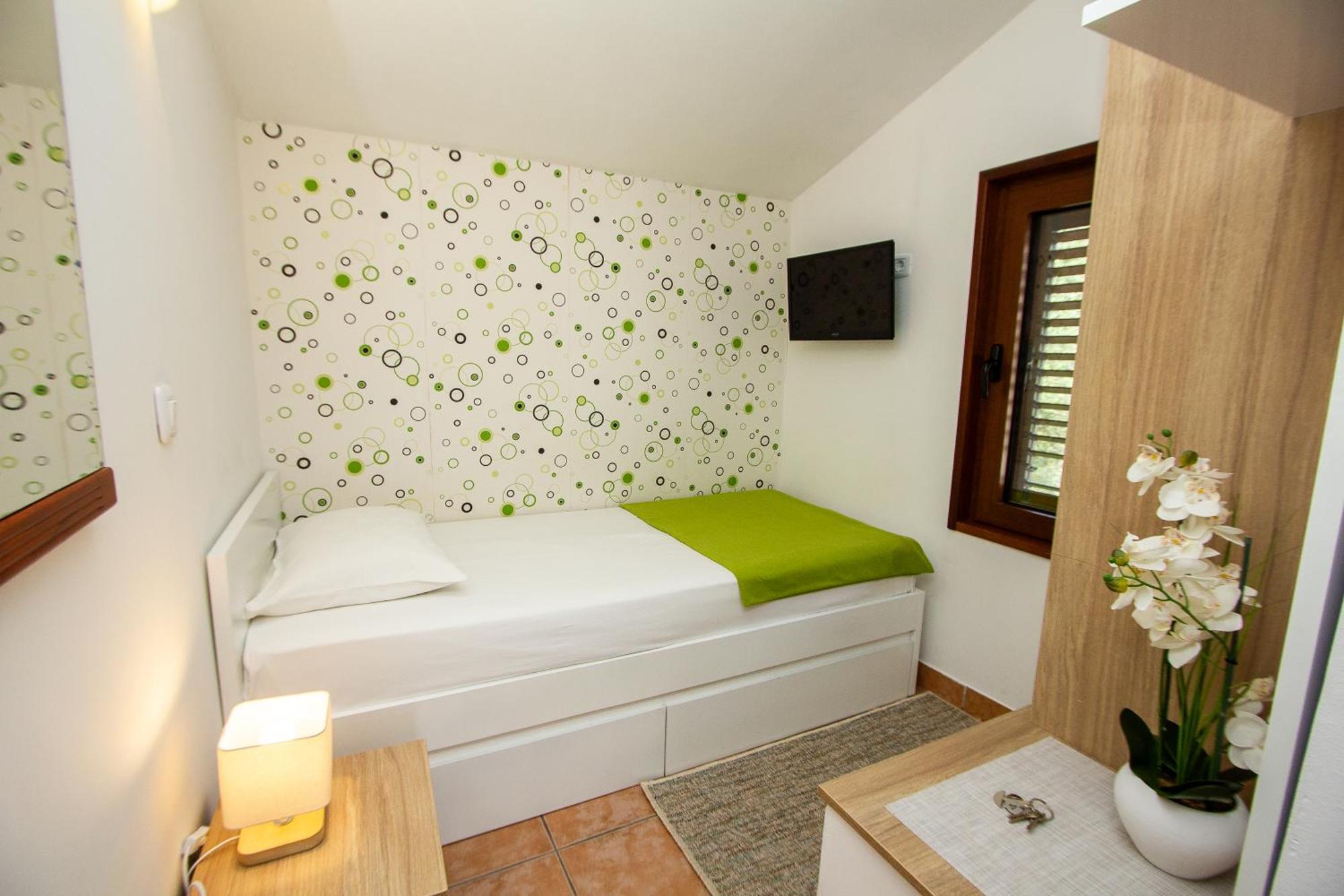 Guest House Jedro Petrovac Eksteriør billede