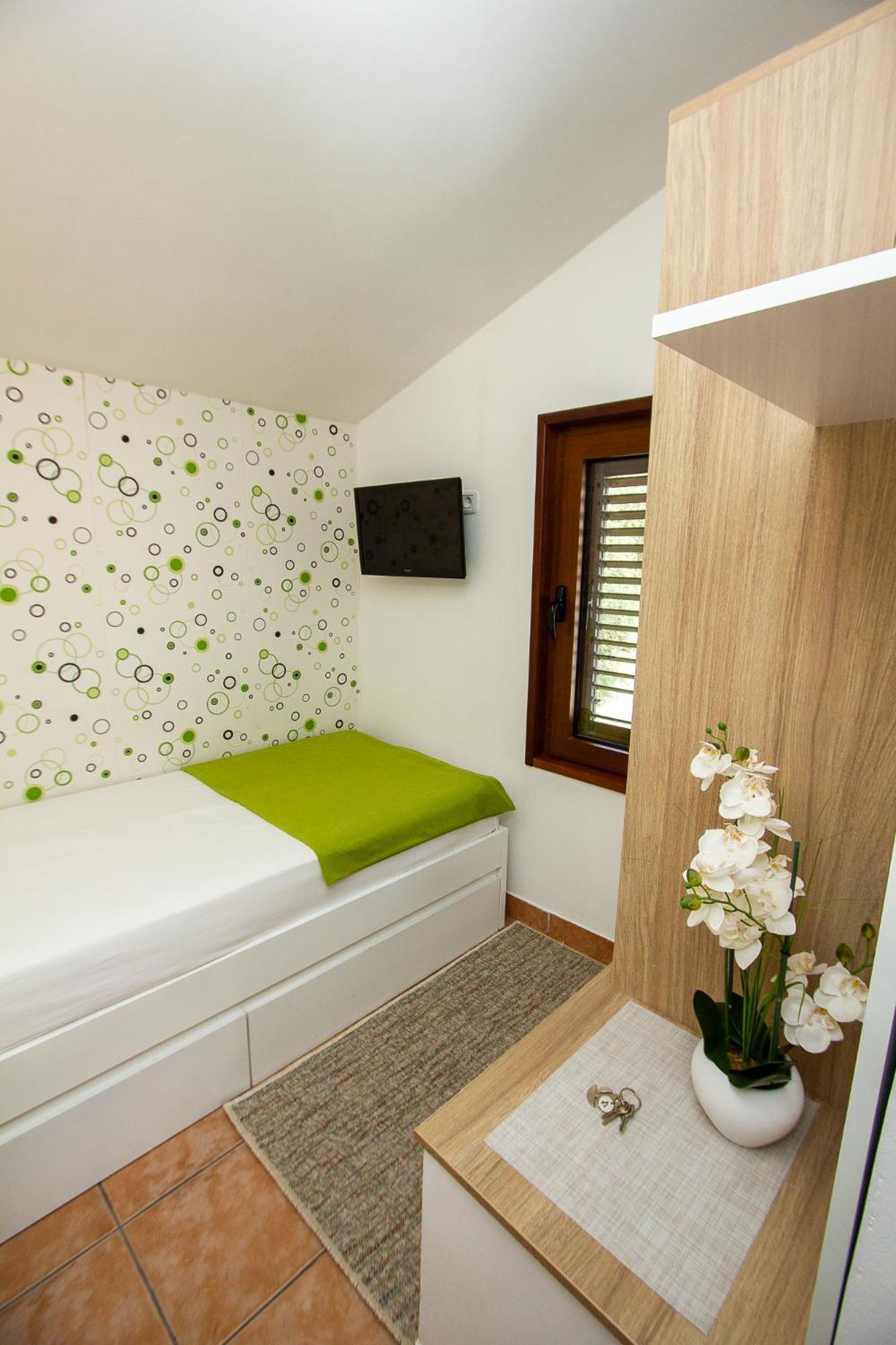 Guest House Jedro Petrovac Eksteriør billede