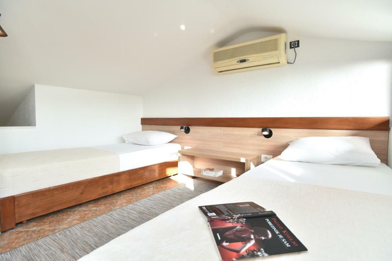 Guest House Jedro Petrovac Eksteriør billede